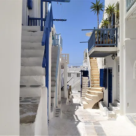 Traditional Studio Apartamento